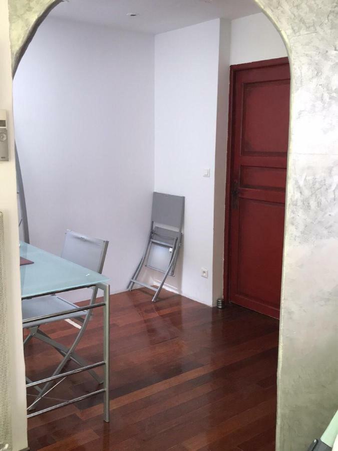 פרונטיניאן Cabanes Des Aresquiers מראה חיצוני תמונה