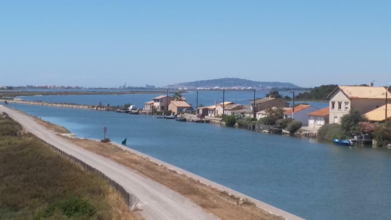 פרונטיניאן Cabanes Des Aresquiers מראה חיצוני תמונה
